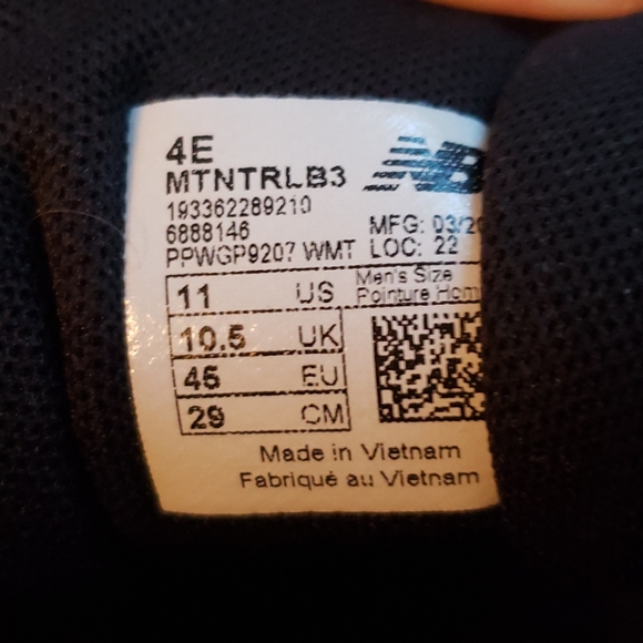 Men's New Balance Trail Running Sneakers - Picture 5 of 5